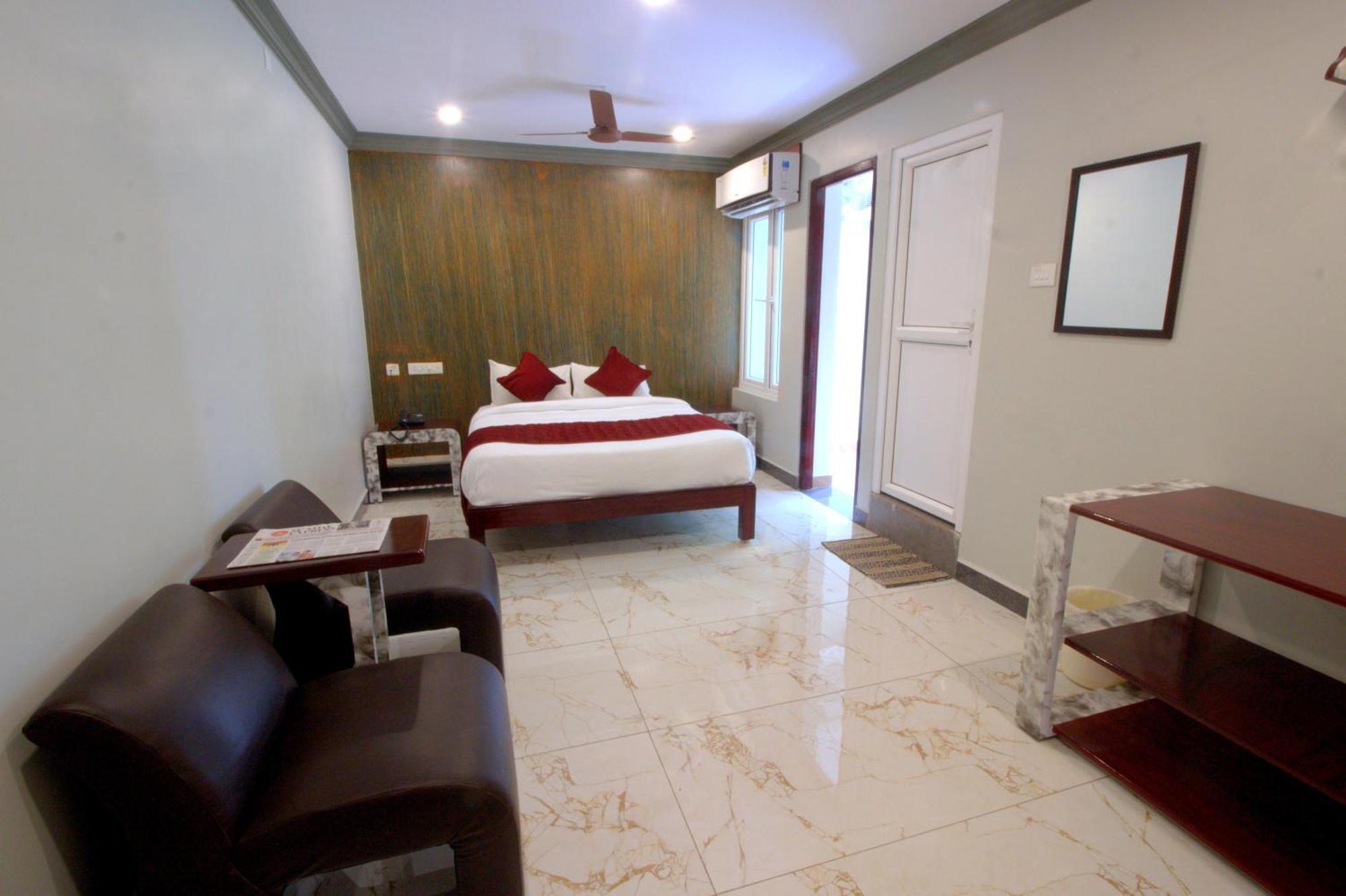 Serenity Sands Beach Resort Pondicherry Exterior photo