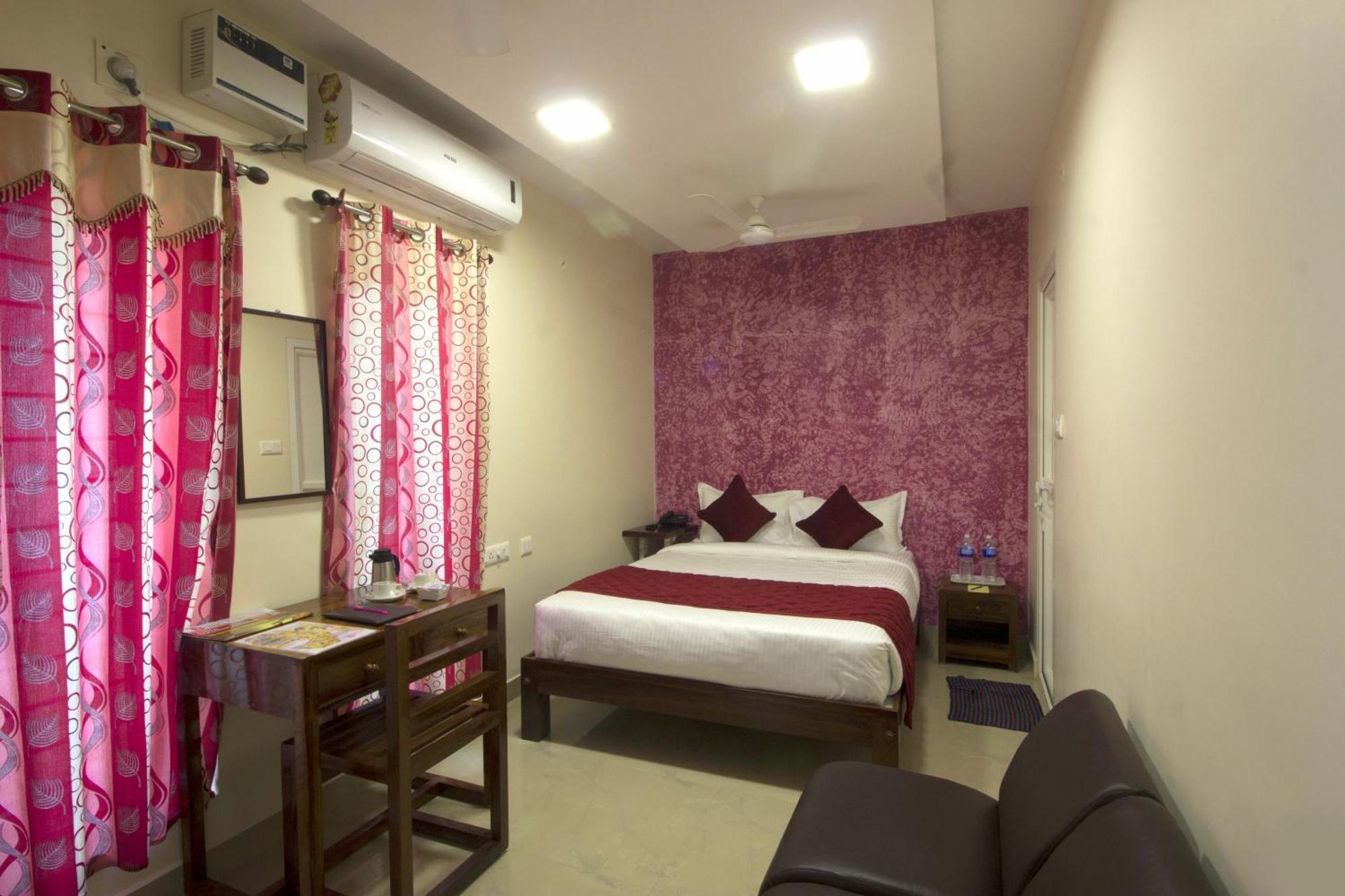 Serenity Sands Beach Resort Pondicherry Exterior photo