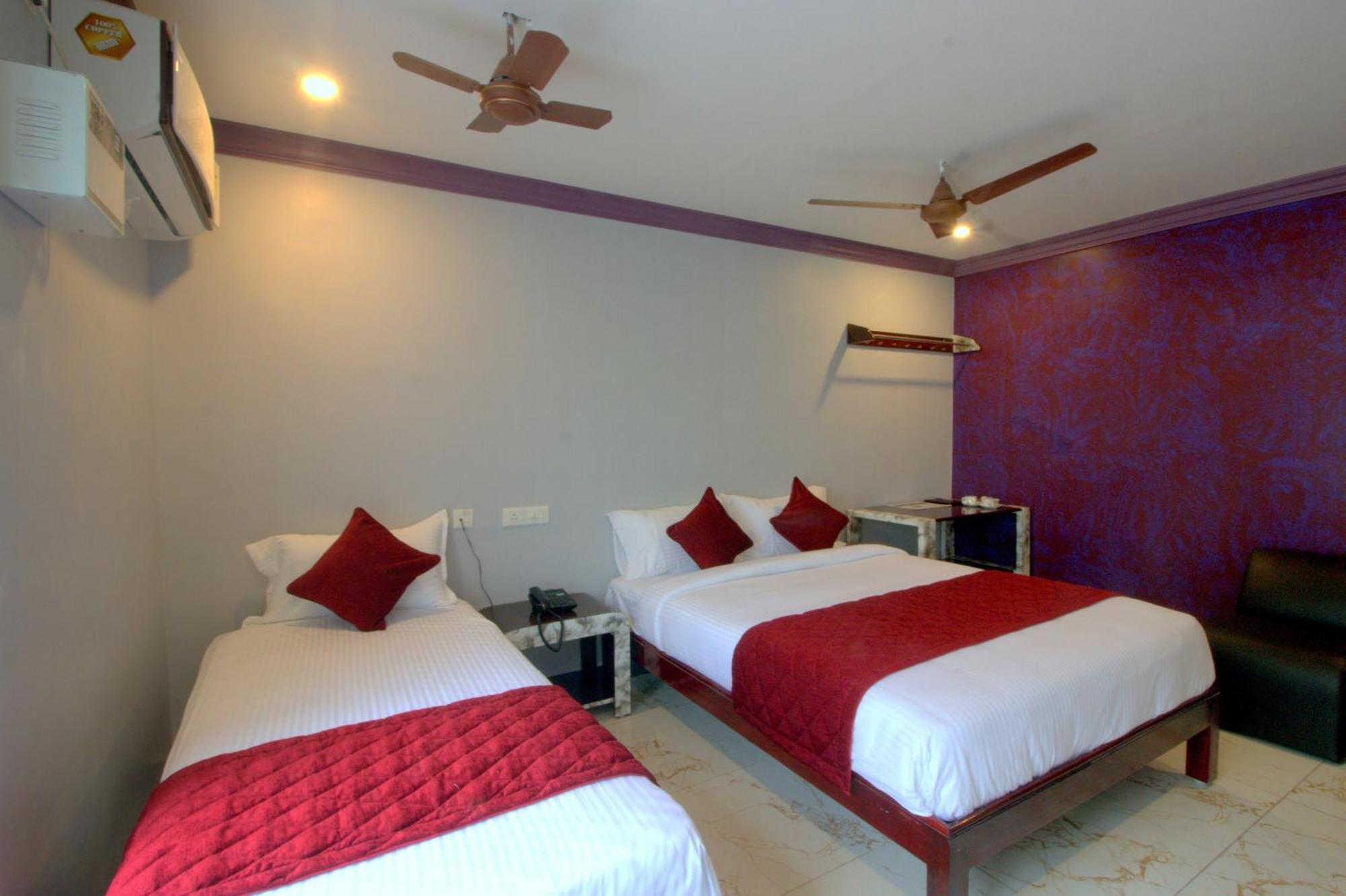 Serenity Sands Beach Resort Pondicherry Exterior photo