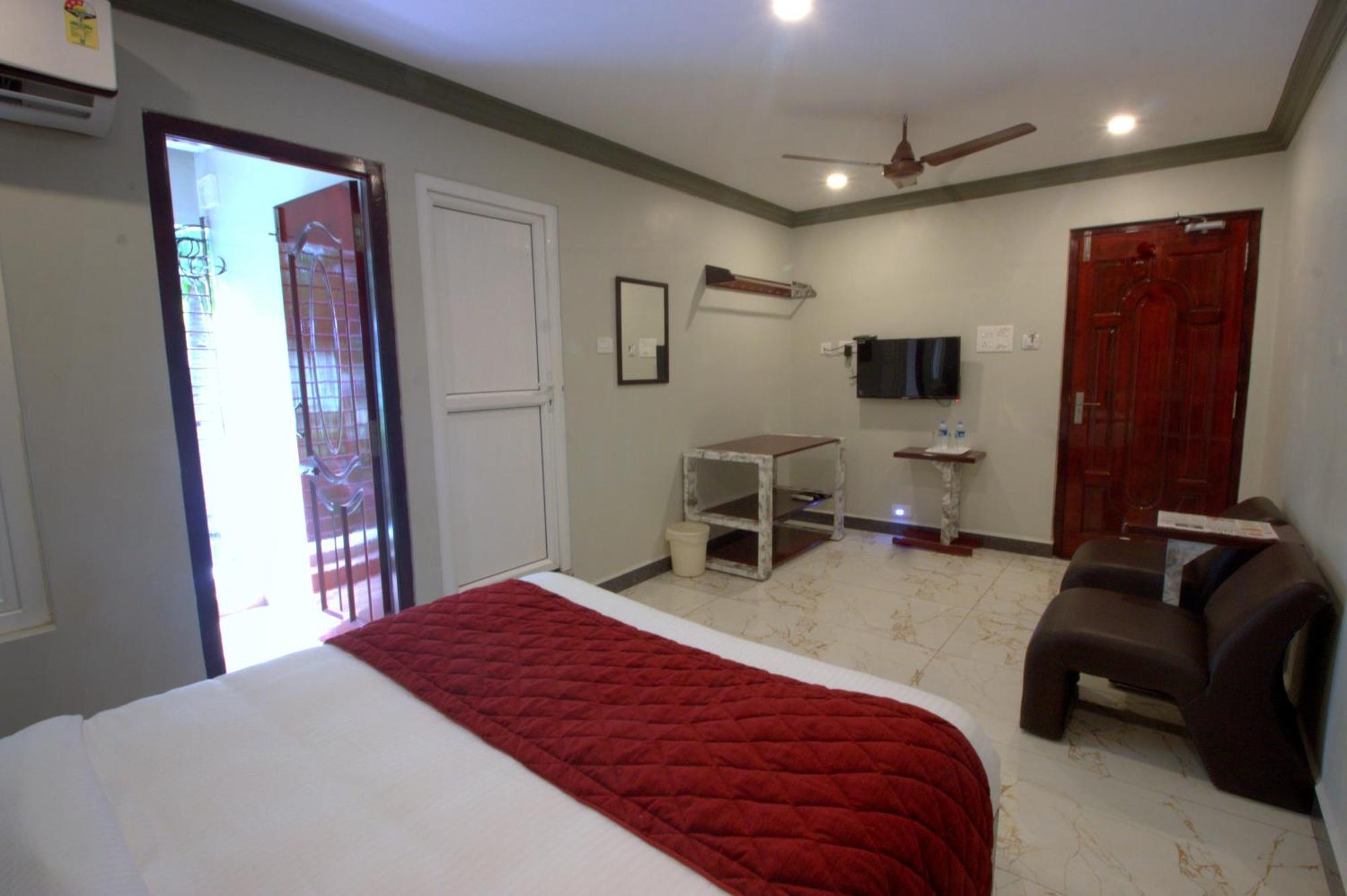 Serenity Sands Beach Resort Pondicherry Exterior photo